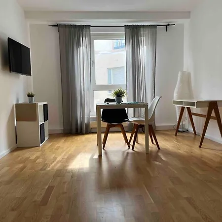 Simplex Am Ludwigsplatz Ξενοδοχείο με διαμερίσματα *